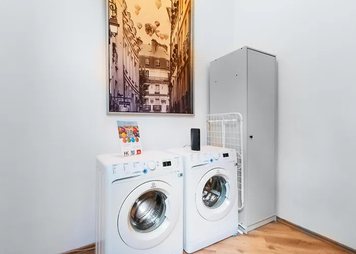 Sesame Wide * Budapesta